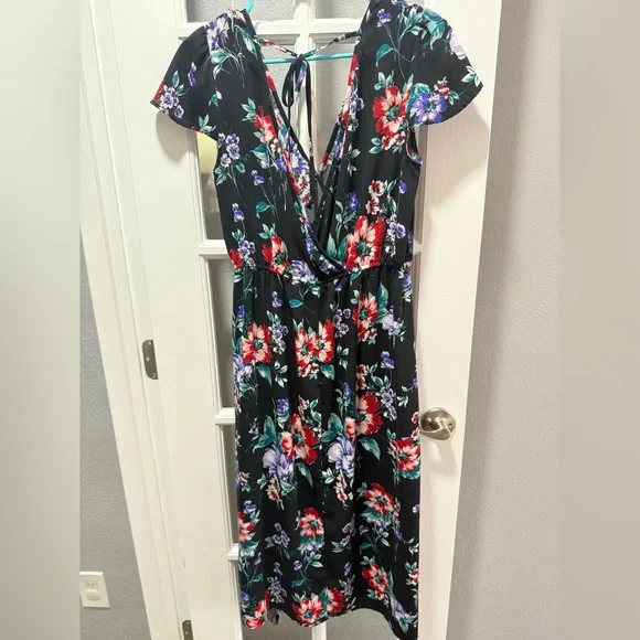 Xhilaration Floral Print Wrap Dress - Picture 9 of 11